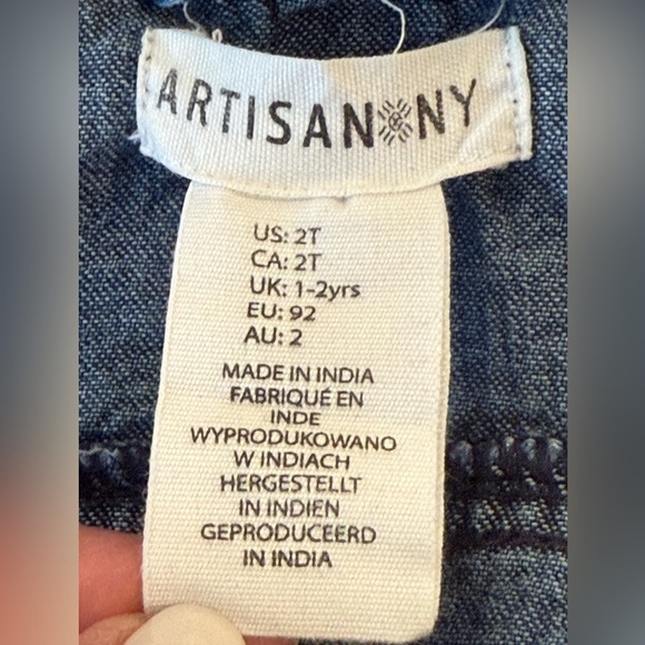 Artisan NY girls Jean Jacket - Dark Blue with Gold Buttons/size 2T - Picture 7 of 8